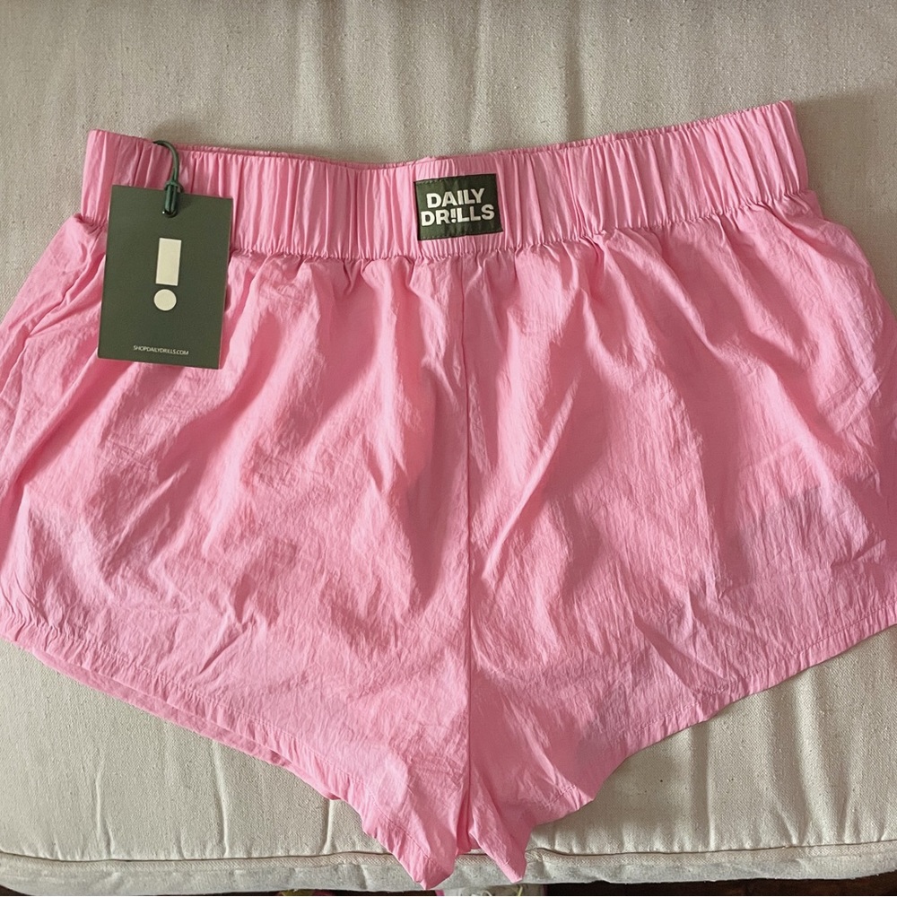 NWT DAILY DRILLS SUPER BOUNCE SHORTS